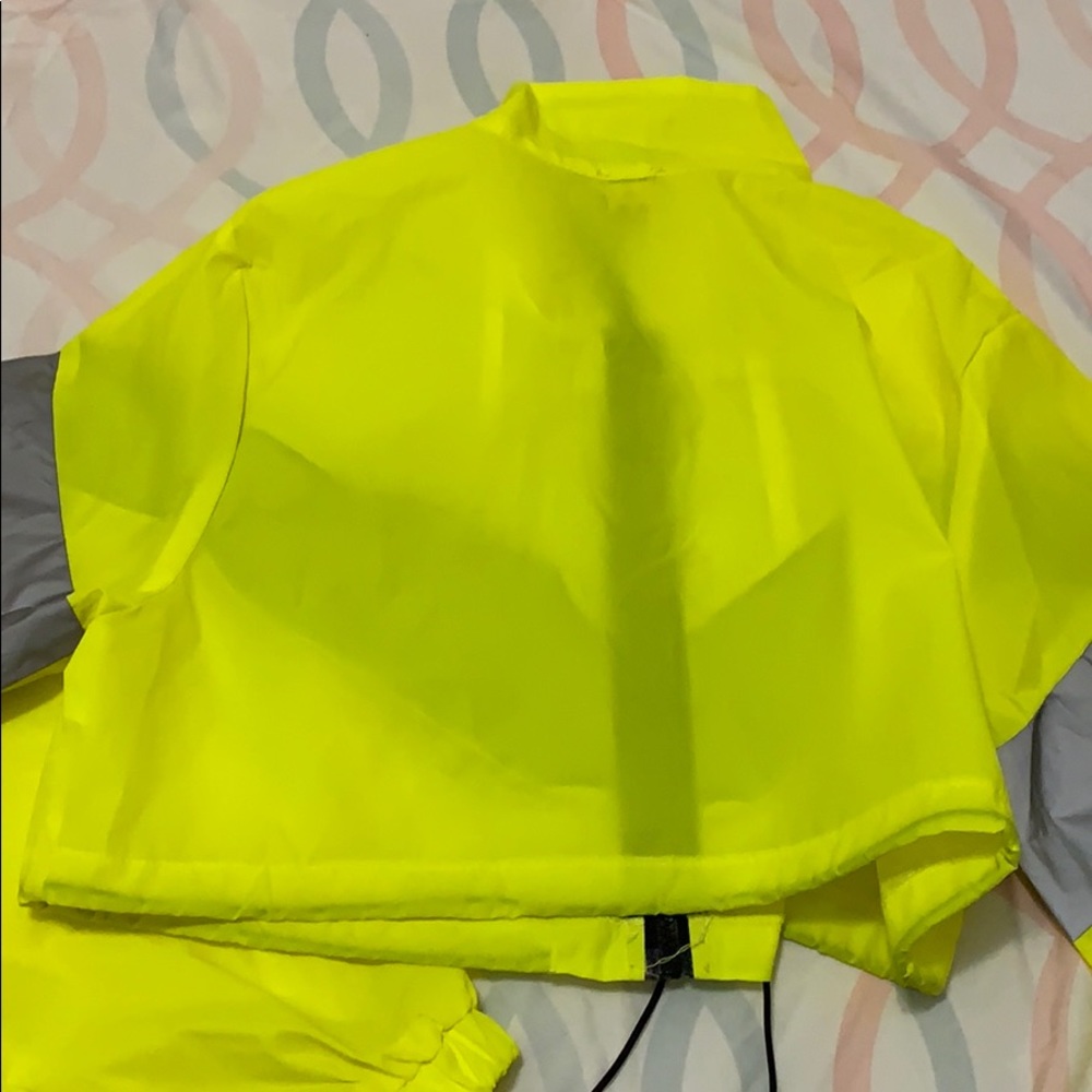 Neon crop jacket - Picture 4 of 4